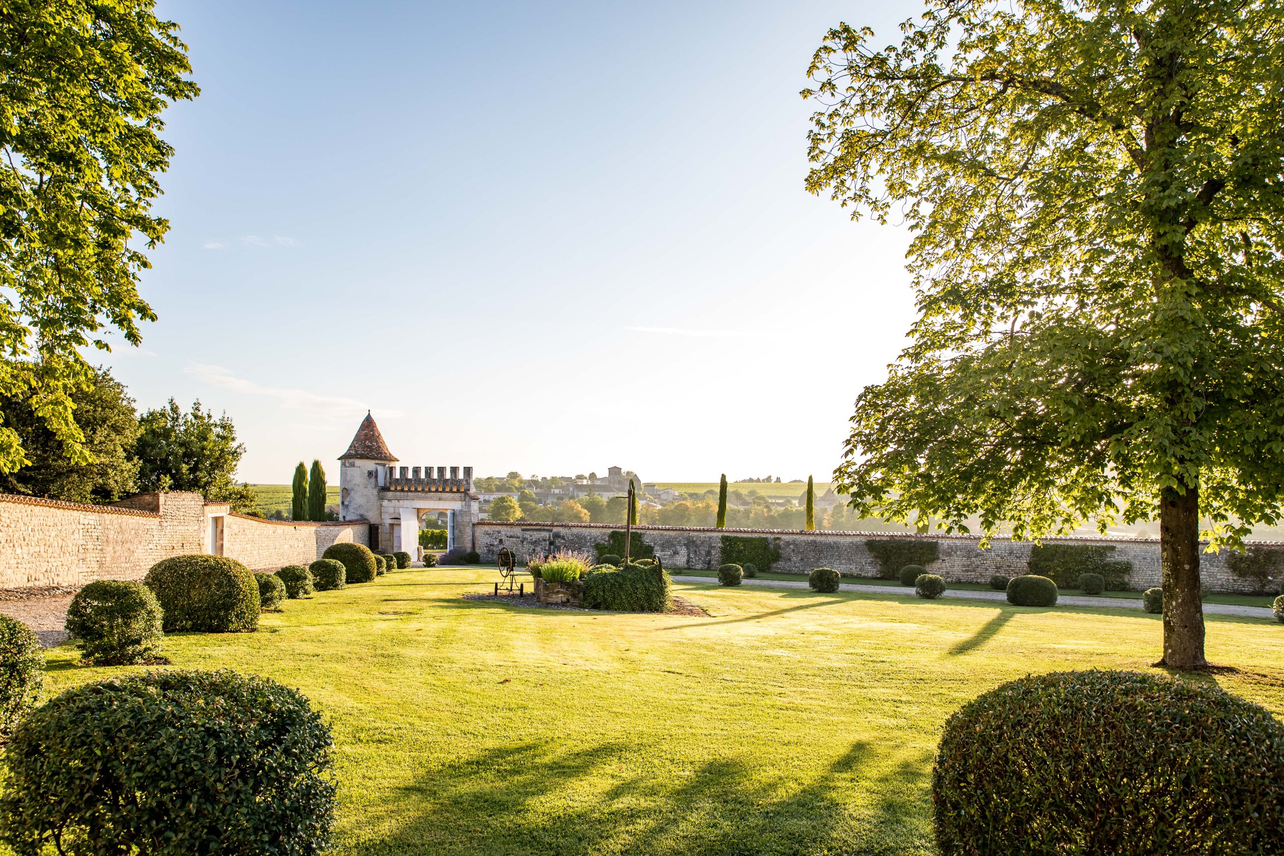 The grounds of Le Logis